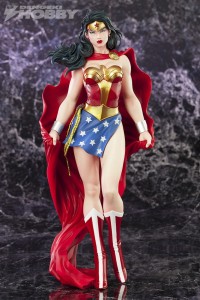 w-ARTFX_WonderWoman_1005