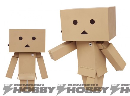 1503_danbo_big_facton_figure