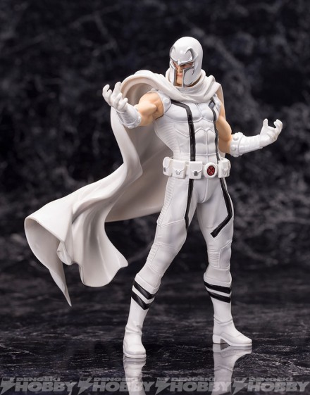 MK200_WHITE_MAGNETO_1