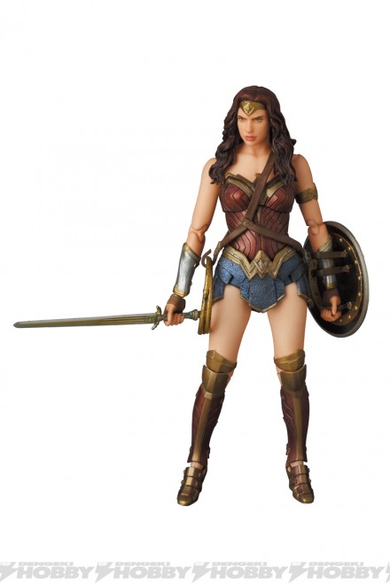 05-mafex_wonder_woman_03