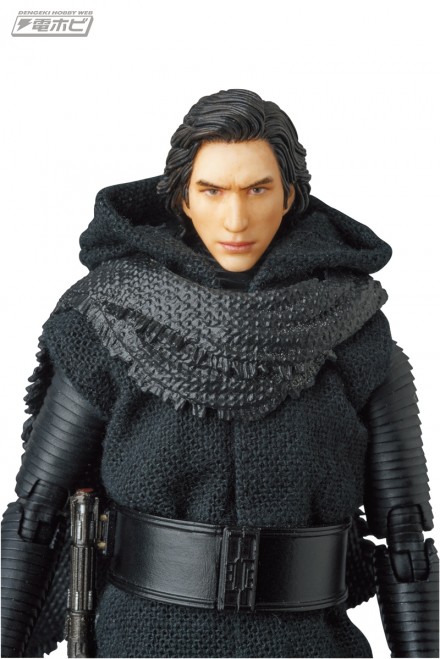 04mafex_kylo-ren_04