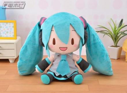 初音ミクシリーズ　メガジャンボふわふわぬいぐるみ