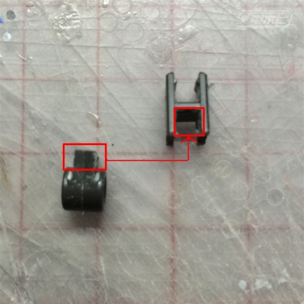 ▲A1-15（写真左）を、上の写真から90度回転させている。その先端を、A2-12のH型のヘコみにフィットするように削る。