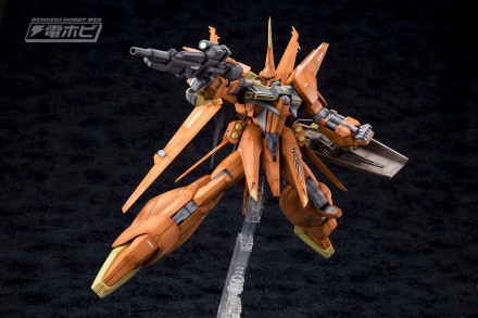 ▲RE/100シリーズ初の変形機構を有する「RE/100 バウ」を射水宏が製作！