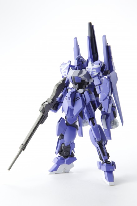 ▲電撃ホビーマガジンに掲載された、「HGBF 1/144 百万式（メガシキ）」の作例（製作：NAOKI）。