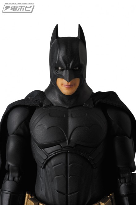 mafex_batman_begins_05