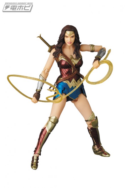 mafex_wonderwoman_ww_03