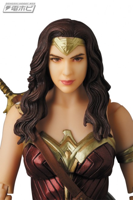 mafex_wonderwoman_ww_04