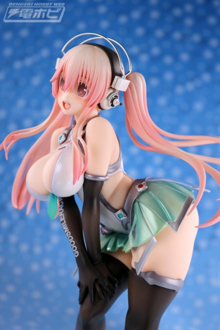 rev_mxf_sonico_008