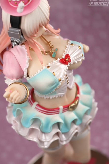 rev_dengekiya_sonico_008