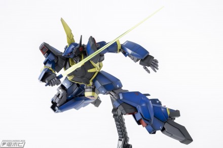 ▲悲願のガンプラ化！　HGUC 1/144 バーザムの作例をお贈りします！