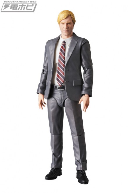 mafex_harveydent_5