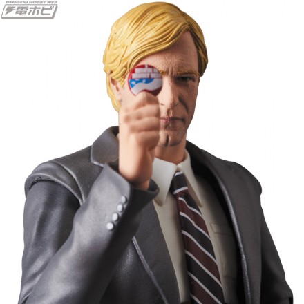 mafex_harveydent_a07