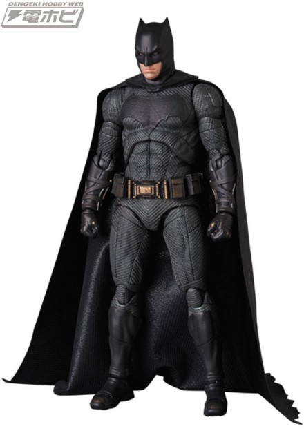 MAFEX-BATMAN_3