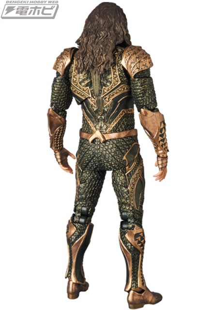 MAFEX-AQUAMAN_5