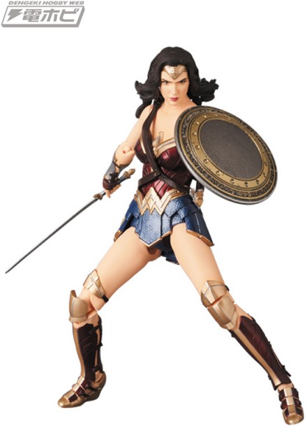 MAFEX-WONDER-WOMAN_8