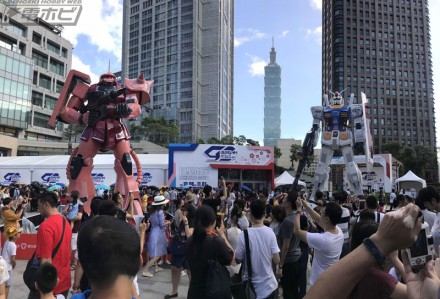 GUNDAM-docks-at-TAIWAN