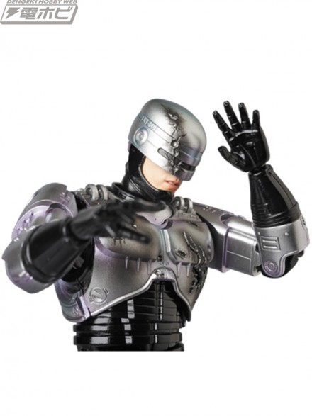 MAFEX-ROBOCOP_9