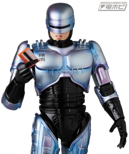 mafex_robocop2_z07