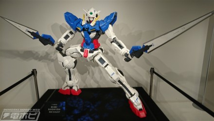 ▲会場では1/10スケールのガンダムエクシアなども展示。