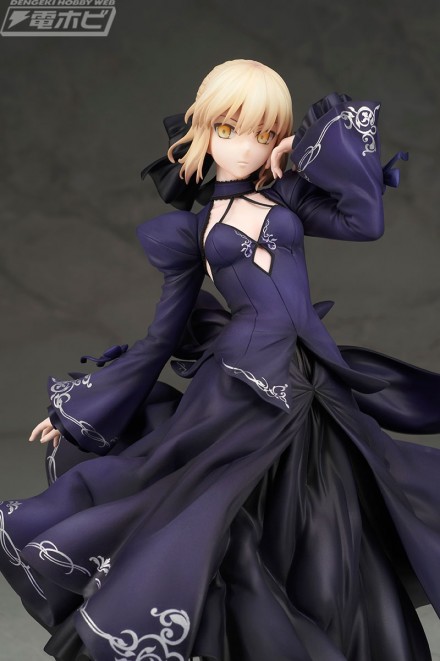 saber_apa_dress_a_up3