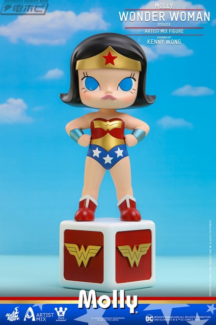 01_HotToys_Molly_Wonderwoman