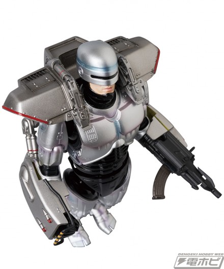 mafex_robocop3_z01