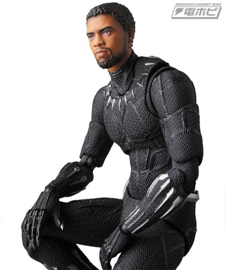 mt_03_mafex_black_panther_07