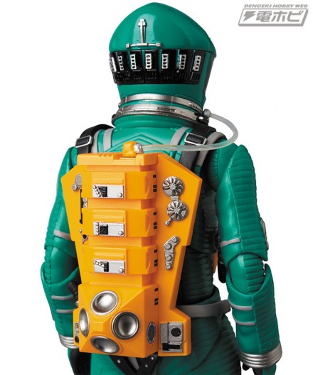 mt_04_mafex_mafex_spacesuit_green_blue_14