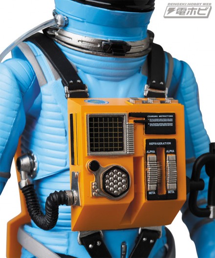 mt_04_mafex_mafex_spacesuit_green_blue_23