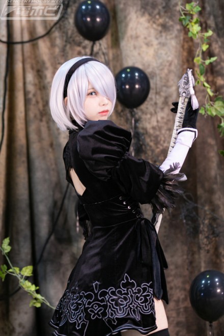 cos_charity_04