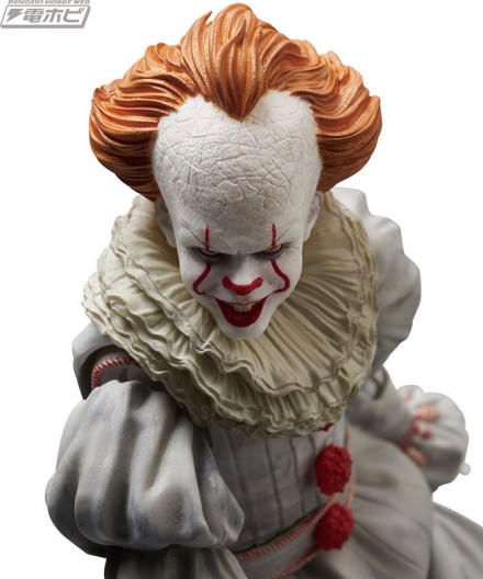 mafex_pennywise_z10