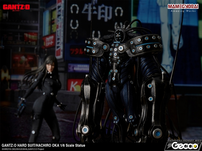 GANTZ:O』異形のスーツを身にまとった「岡八郎」がスタチューになって転送完了！マスクの下の素顔や、頭部のケーブルなど圧巻の作り込み!! |  電撃ホビーウェブ