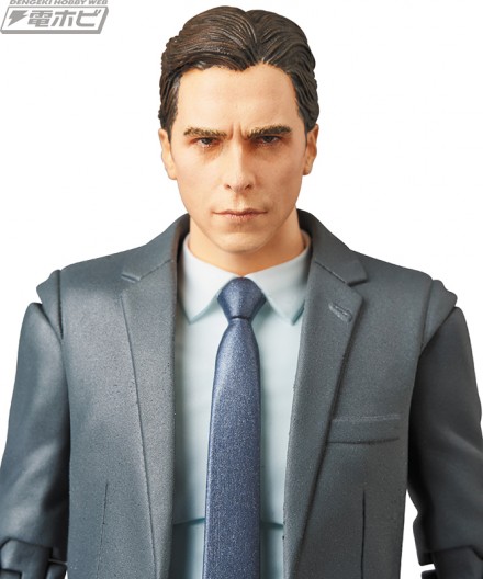 mafex_brucewayne_06