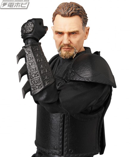 mafex_rasalghul_02