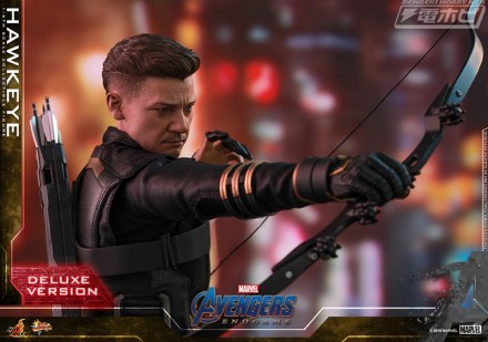 05_Hot_Toys_Hawkeye_Bonus