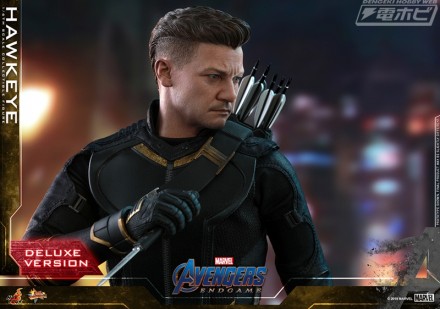 07_Hot_Toys_Hawkeye_Bonus