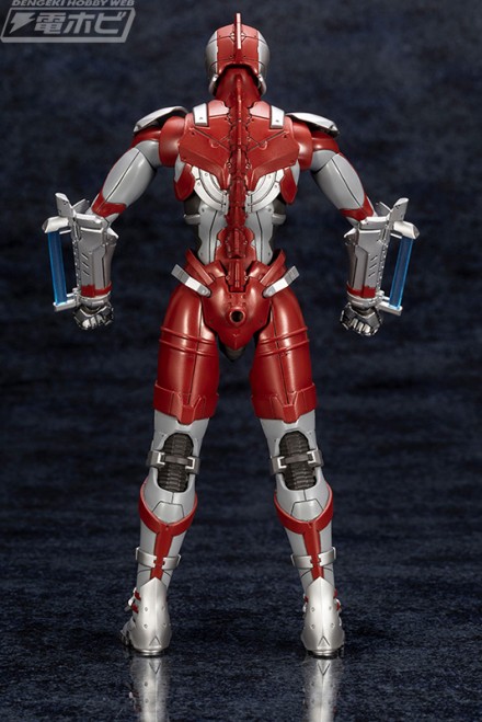 KP468_ULTRAMAN_04