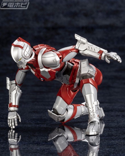 KP468_ULTRAMAN_06