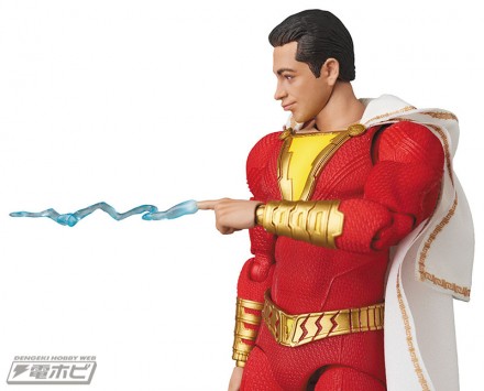 mt1904_091_mafex_shazam_03