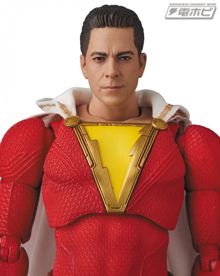 mt1904_091_mafex_shazam_06