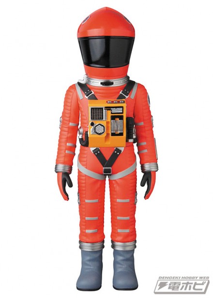 mt1904_18_vcd_spacesuit_01