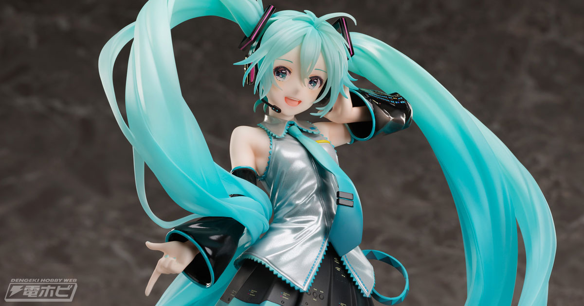 アート展「初音ミク・クロニクル」の等身大立像の初音ミクが1/7スケールフィギュアに！スケール感に合わせて全身のプロポーションや造形、彩色を徹底的にブラッシュアップ！  | 電撃ホビーウェブ