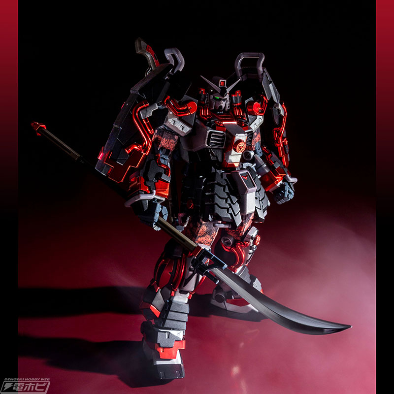 MG 真武者頑駄無 戦国の陣」がガンプラオリジナルカラー「黒衣大鎧」を纏い見参！黒を基調としたカラーリングや豪華な「陣」を飾る多彩な装飾品に注目！ |  電撃ホビーウェブ