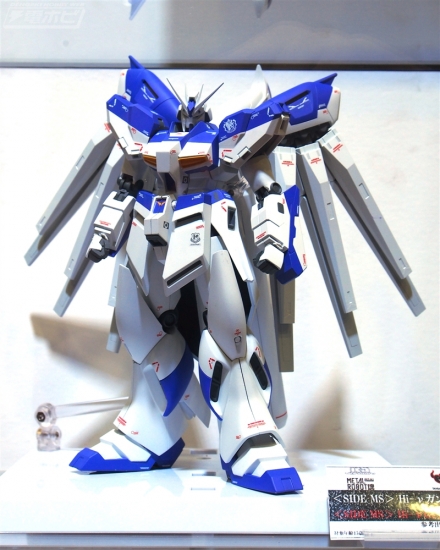 ガンダム』METAL ROBOT魂（Ka signature）Hi-νガンダムや『マクロス』DX超合金  VF-25スーパーバルキリー（アルト機）リバイバルverなどが展示！【2022第60回全日本模型ホビーショー速報レポート】BANDAI  SPIRITS③フィギュア／ガシャポン／食玩編 | 電撃ホビーウェブ