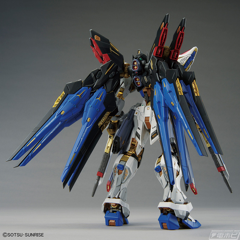 ガンプラ史上最高峰の金属表現に挑んだ「MGEX ストライクフリーダムガンダム」がいよいよ発売！内部フレームの金属感やフレーム連動可動ギミックなどに注目！  | 電撃ホビーウェブ