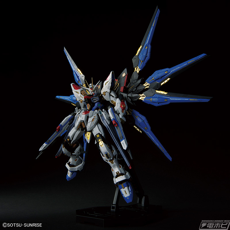 ガンプラ史上最高峰の金属表現に挑んだ「MGEX ストライクフリーダムガンダム」がいよいよ発売！内部フレームの金属感やフレーム連動可動ギミックなどに注目！  | 電撃ホビーウェブ