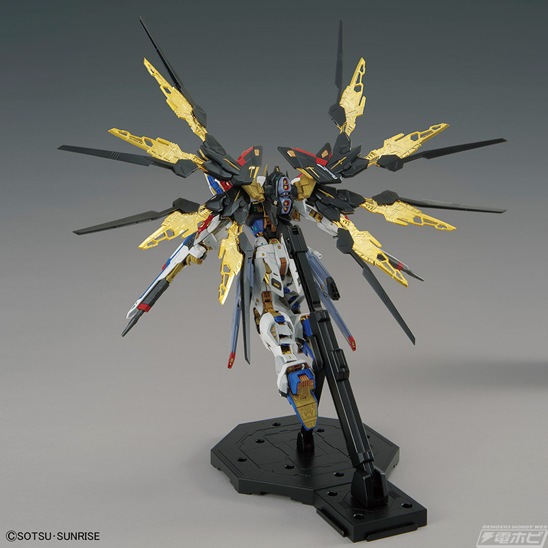 ガンプラ史上最高峰の金属表現に挑んだ「MGEX ストライクフリーダムガンダム」がいよいよ発売！内部フレームの金属感やフレーム連動可動ギミックなどに注目！  | 電撃ホビーウェブ