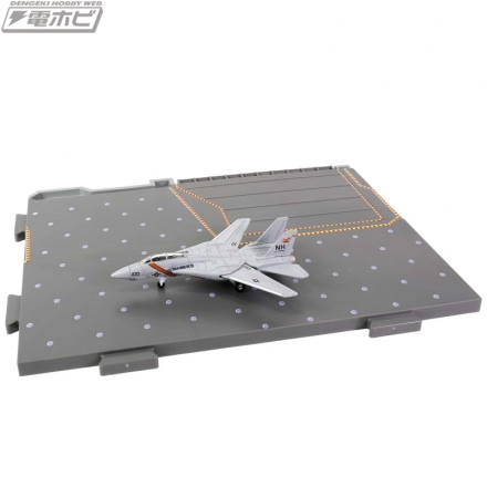 F-14トムキャット」の完成品モデルと飛行甲板パーツが発売！全セットを集めるとトムキャット12機を搭載した空母「エンタープライズ  CVN-6」の超大型フライトデッキが完成!! | 電撃ホビーウェブ