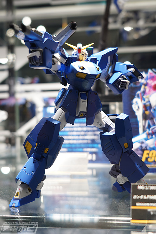 韓国限定ガンプラ「MG GBK-20 ガンダムアストレイ」が展示！「HG オルトリンデ」や「MG ガンダムF90用 ミッションパック  Jタイプ＆Qタイプ」なども！ | 電撃ホビーウェブ